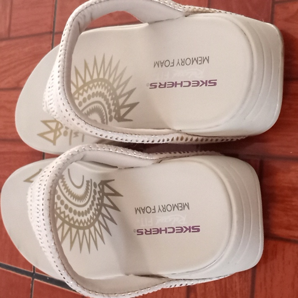 Skechers Like New Memory Foam Relaxed Fit Slides … - image 2